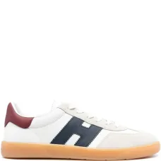 Кроссовки с логотипом