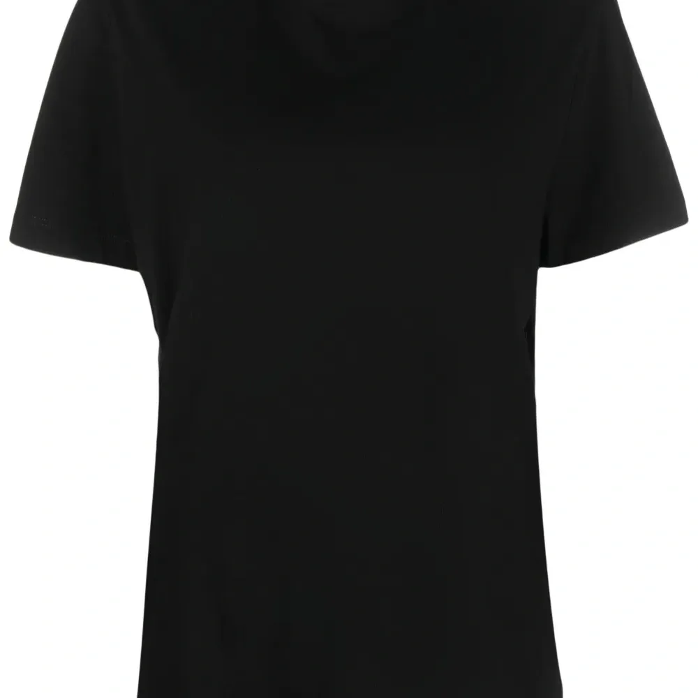 Футболка с круглым вырезом