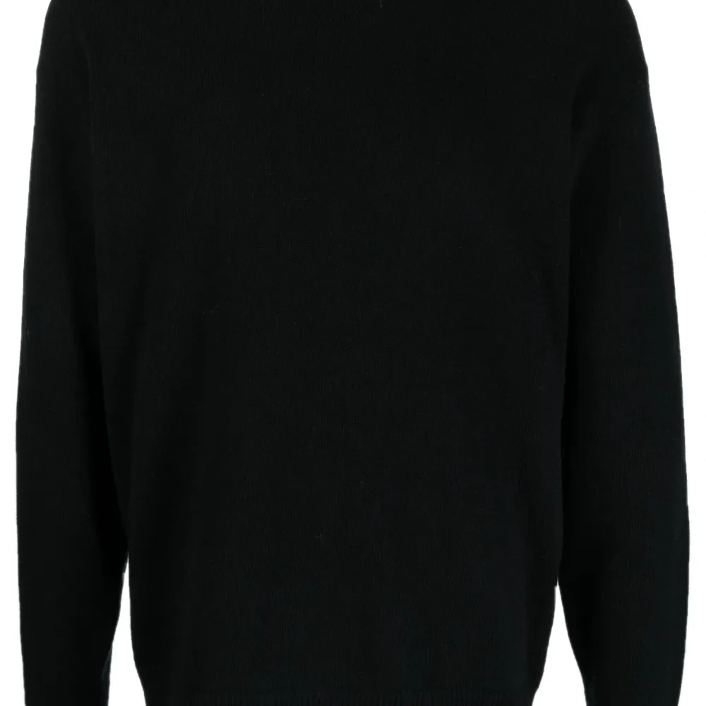 Джемпер с круглым вырезом