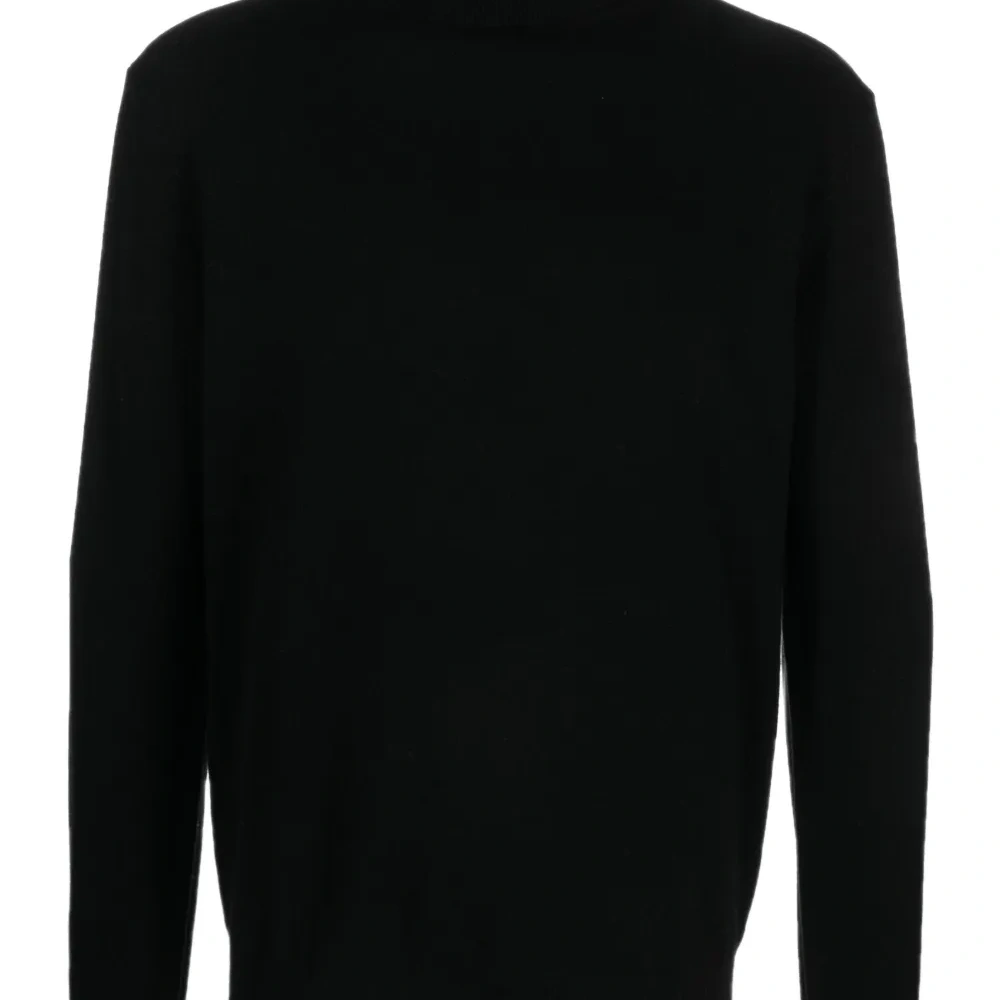 Джемпер тонкой вязки с высоким воротником