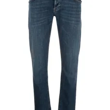 Прямые джинсы с заниженной талией