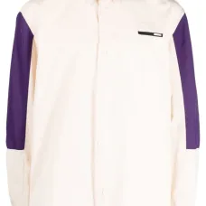 Рубашка с нашивкой-логотипом