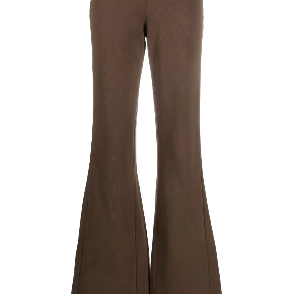 Расклешенные брюки