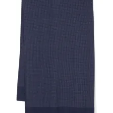 Шерстяной шарф в мелкую точку Шерстяной шарф в мелкую точку