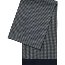 Шелковый шарф с узором