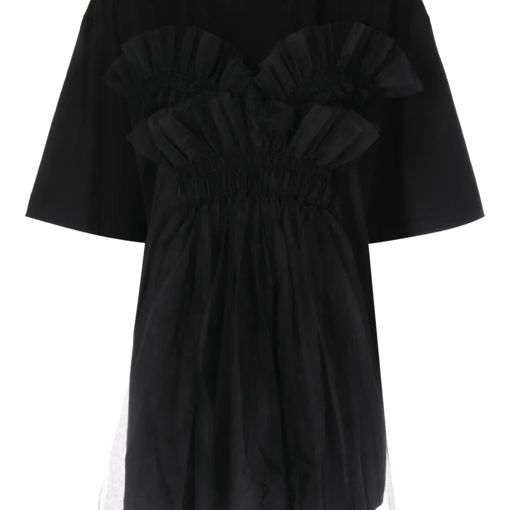 Футболка с аппликацией