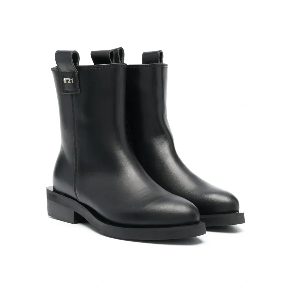 Ботинки с логотипом