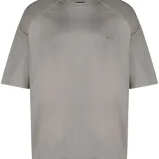 Футболка с вышитым логотипом Футболка с вышитым логотипом