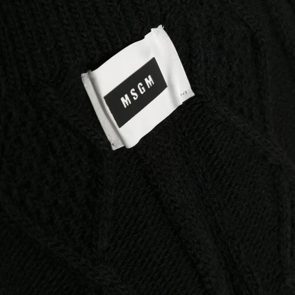 Брюки фактурной вязки с нашивкой-логотипом