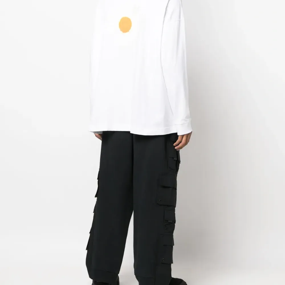 Футболка G-Dragon из коллаборации с Peaceminusone