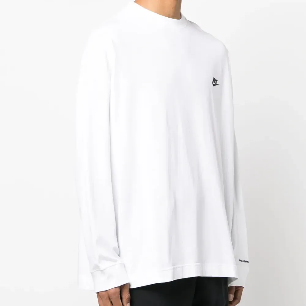 Футболка G-Dragon из коллаборации с Peaceminusone