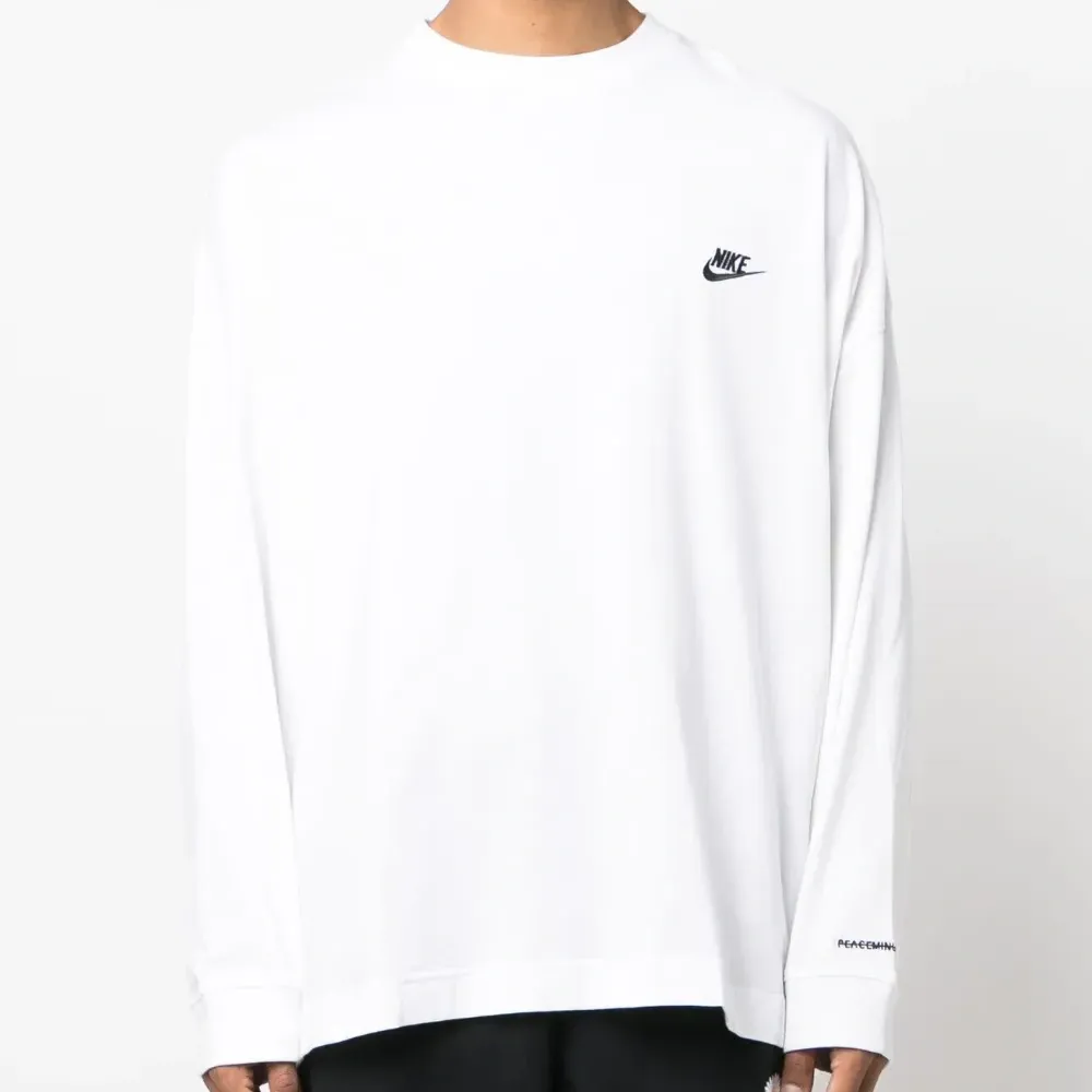 Футболка G-Dragon из коллаборации с Peaceminusone