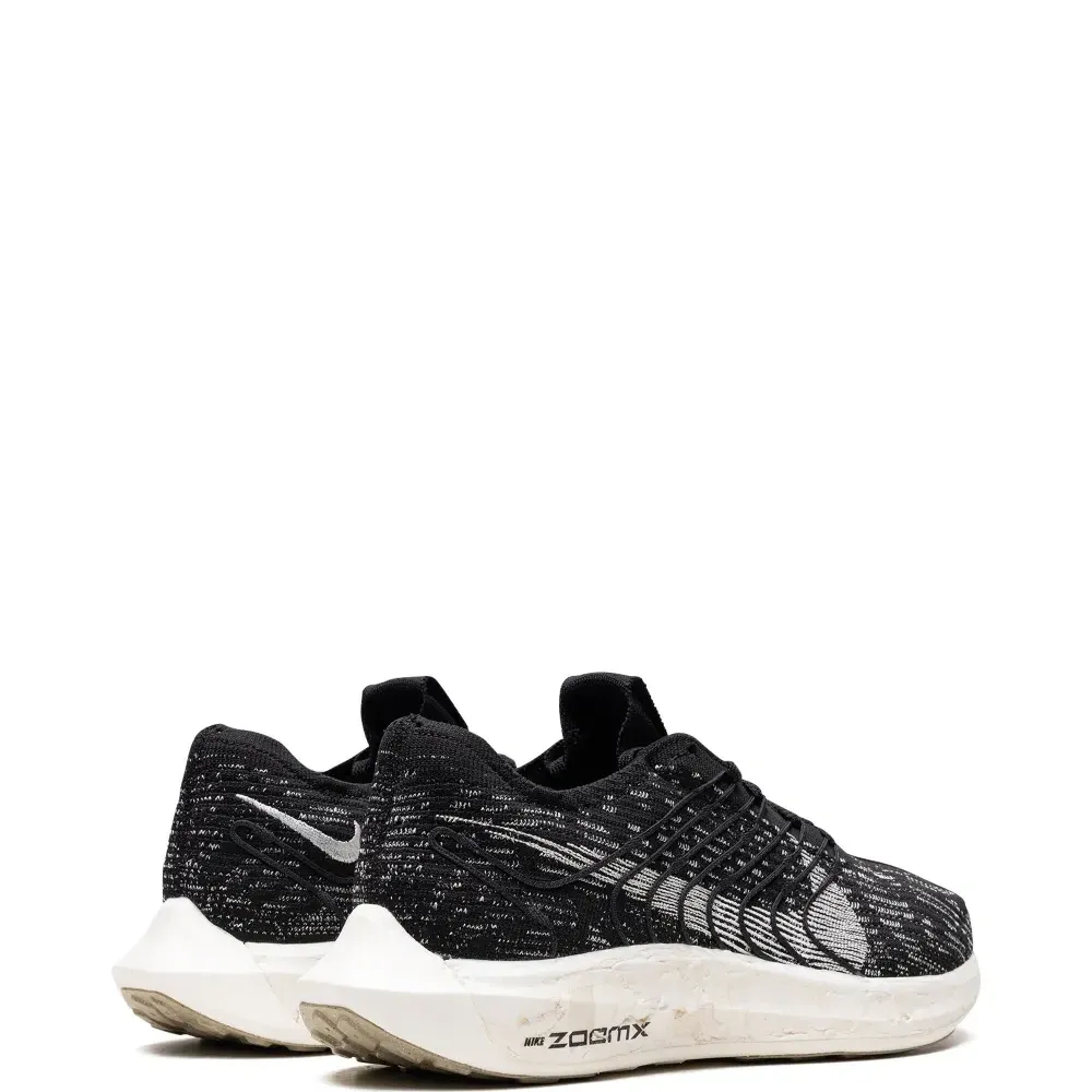 Кроссовки Pegasus Turbo NN Black/Sail