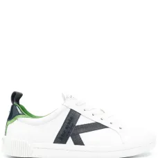 Кроссовки с тисненым логотипом