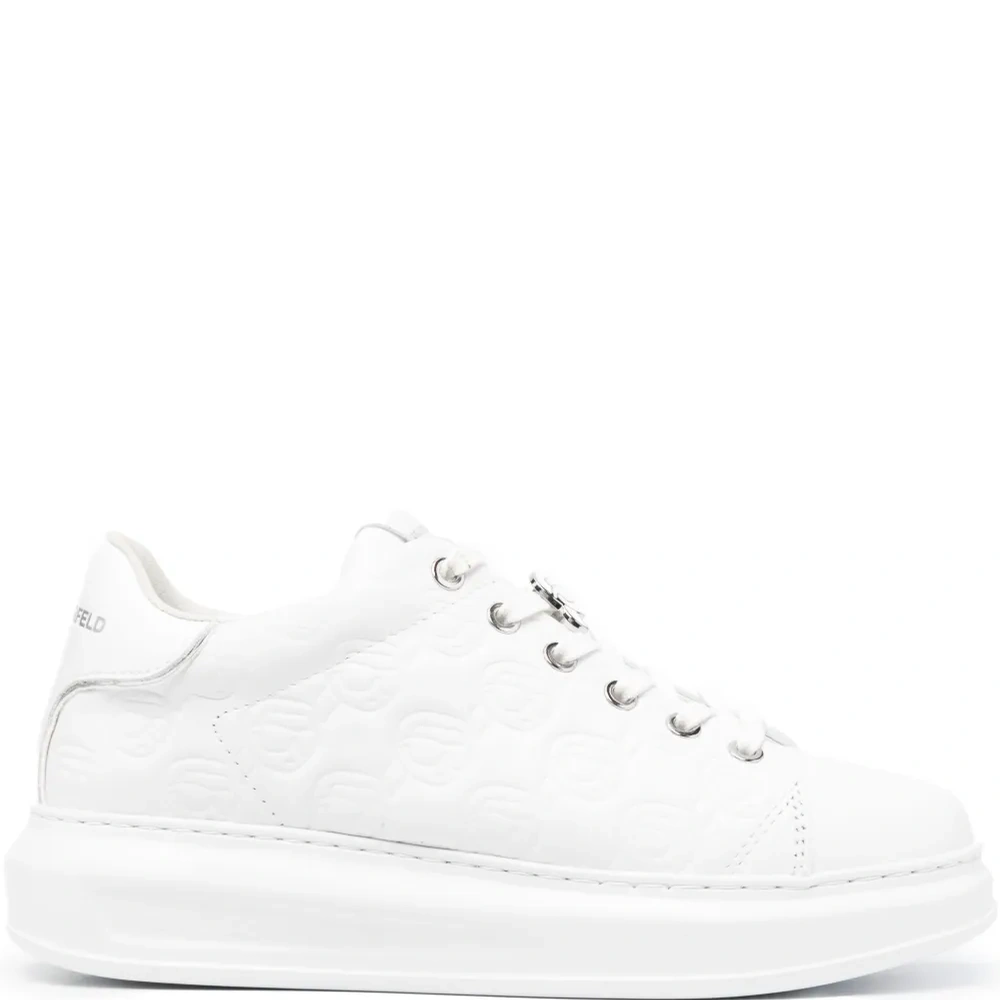 Кеды с тисненой монограммой