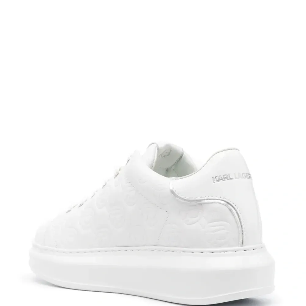 Кеды с тисненой монограммой