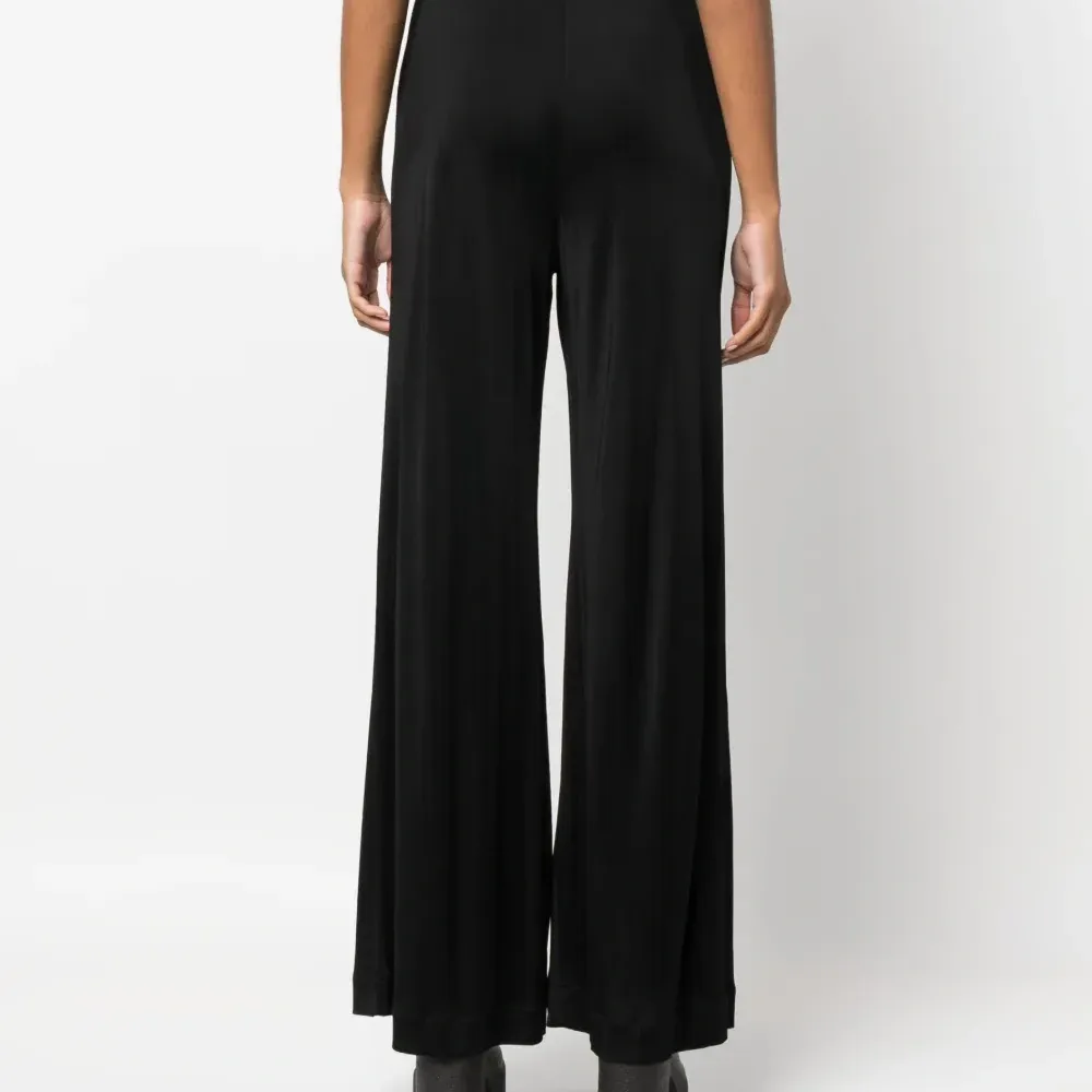 Брюки палаццо с завышенной талией