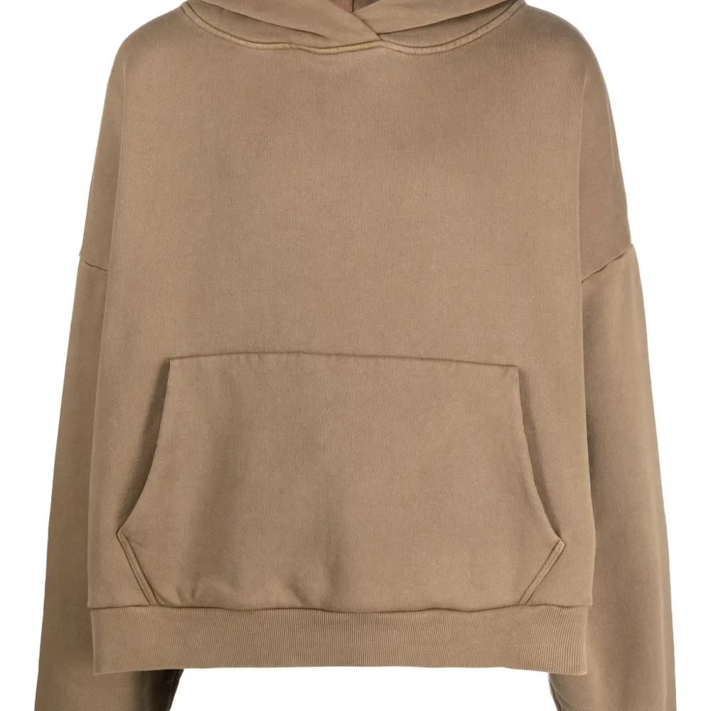 Худи с приспущенными плечами