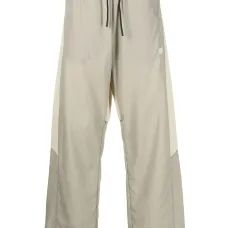 Спортивные брюки с эластичным поясом