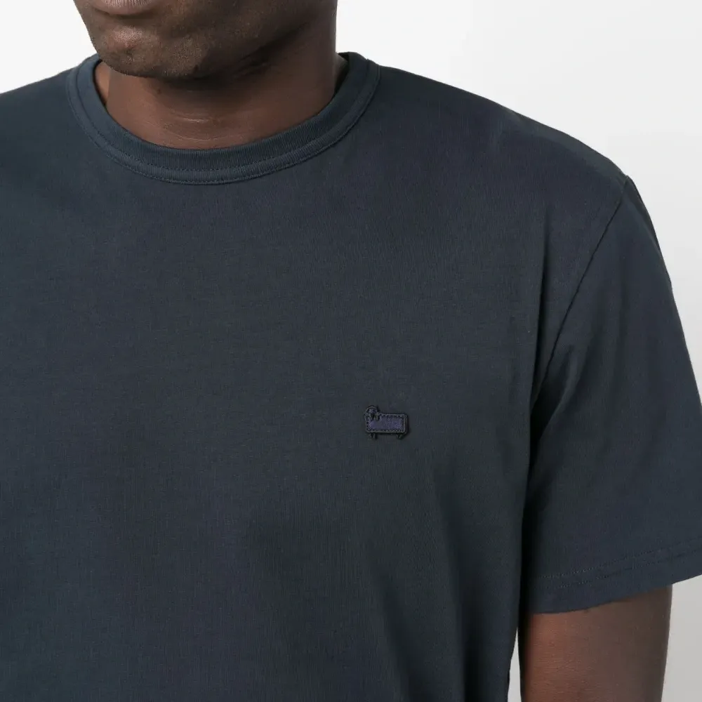 Футболка с нашивкой-логотипом