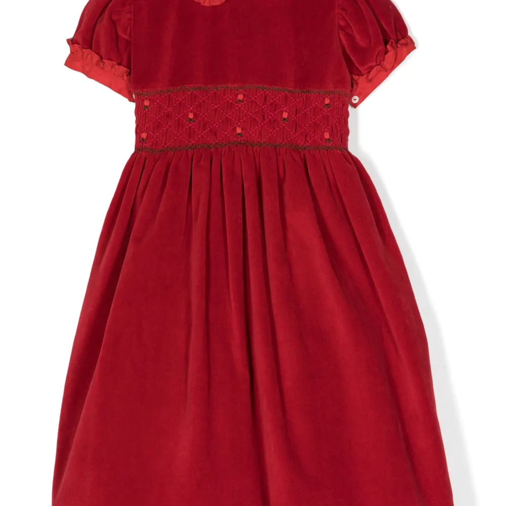 Платье с цветочной вышивкой