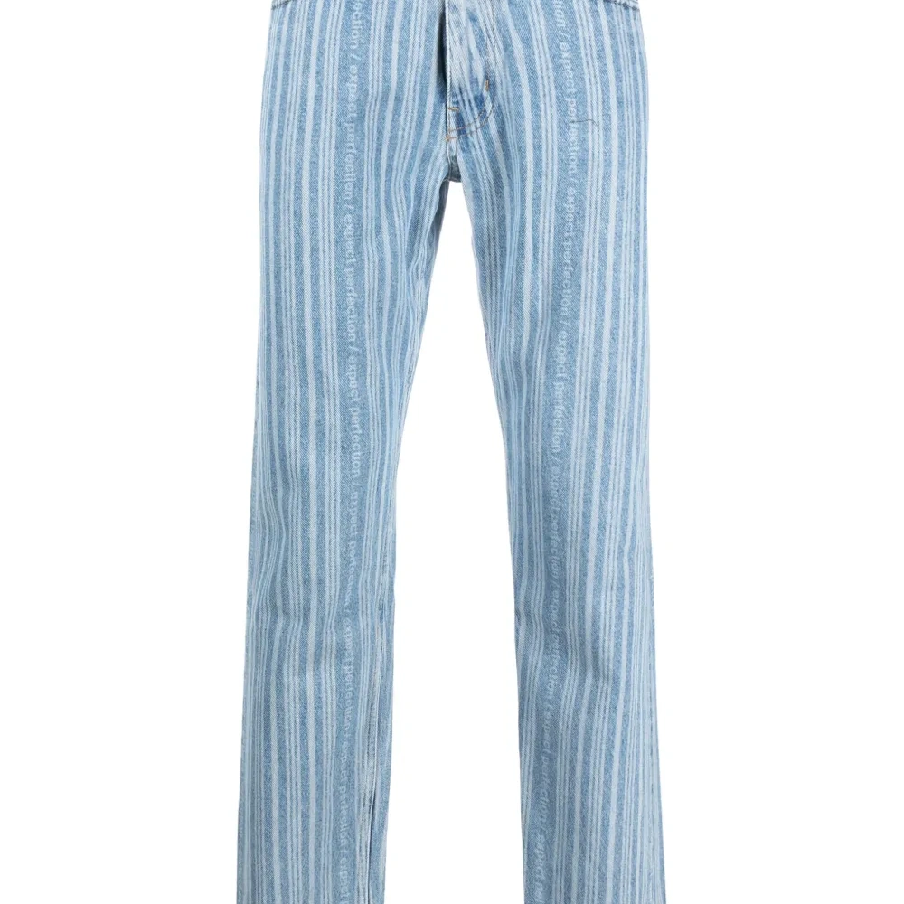 Прямые джинсы в полоску