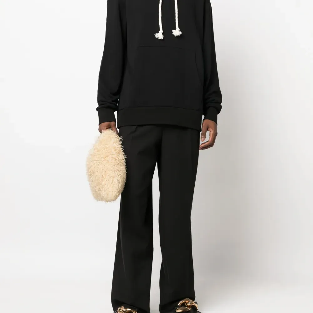 Худи с кулиской и вышитым логотипом