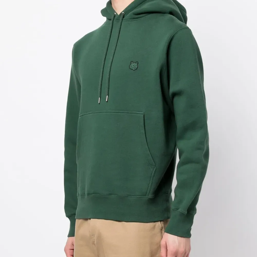 Худи с нашивкой-логотипом