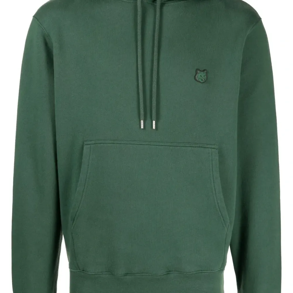 Худи с нашивкой-логотипом