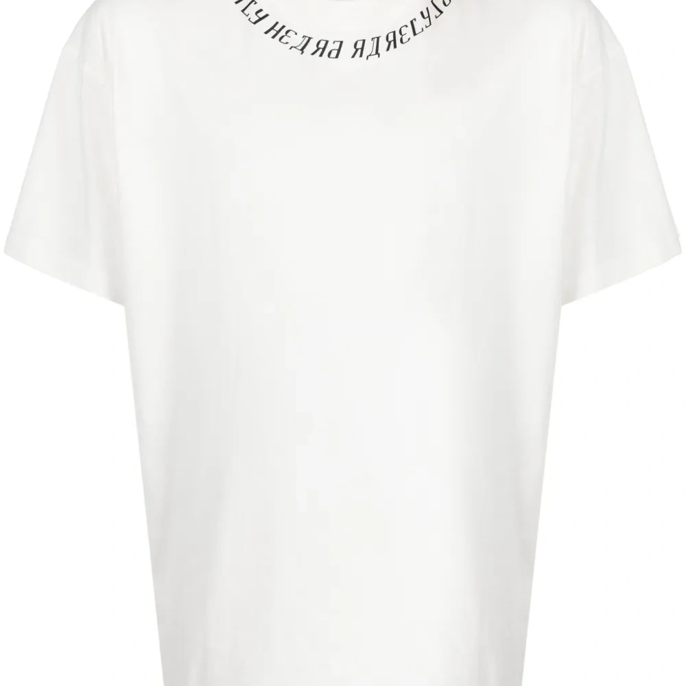 Футболка с логотипом