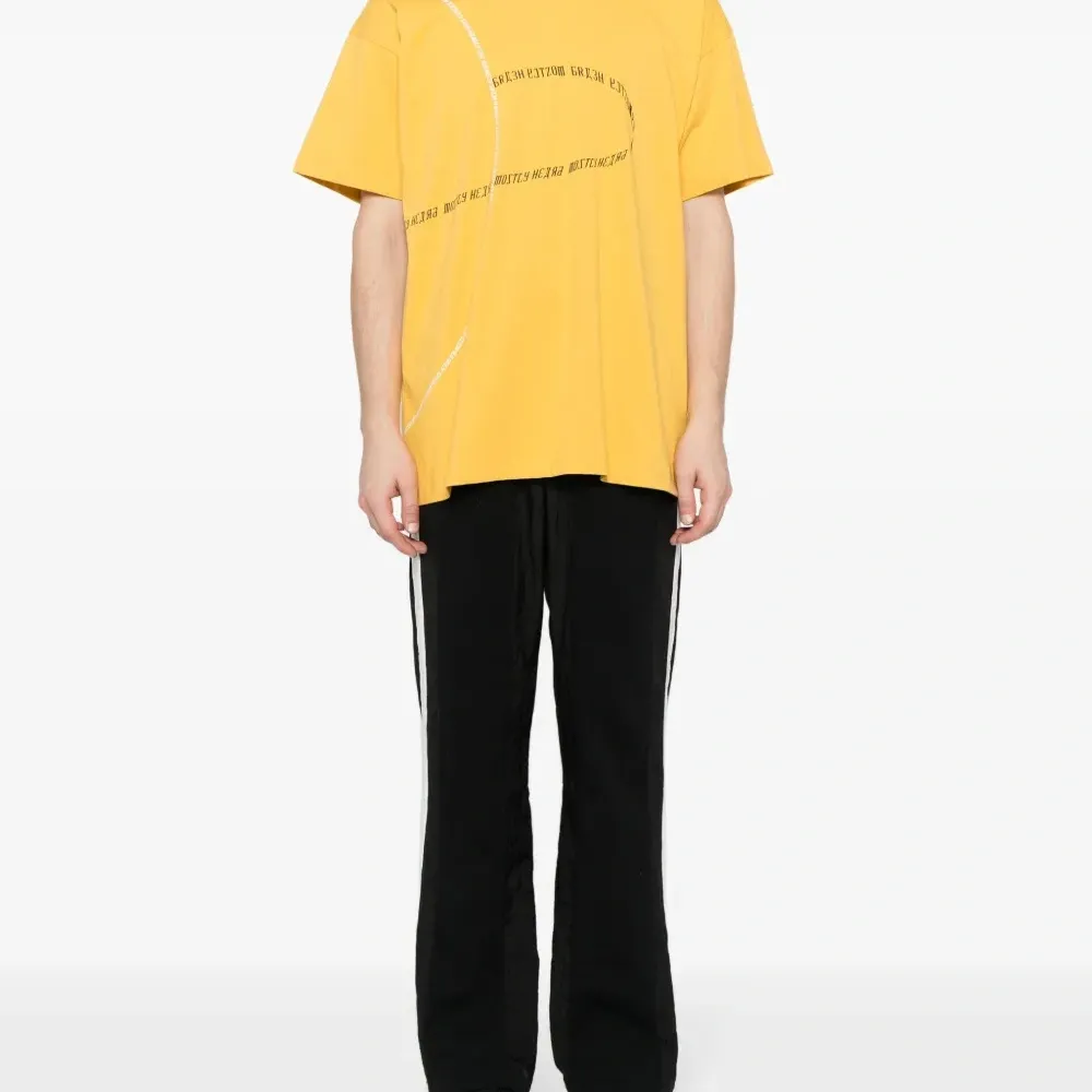 Футболка Orbit с надписью