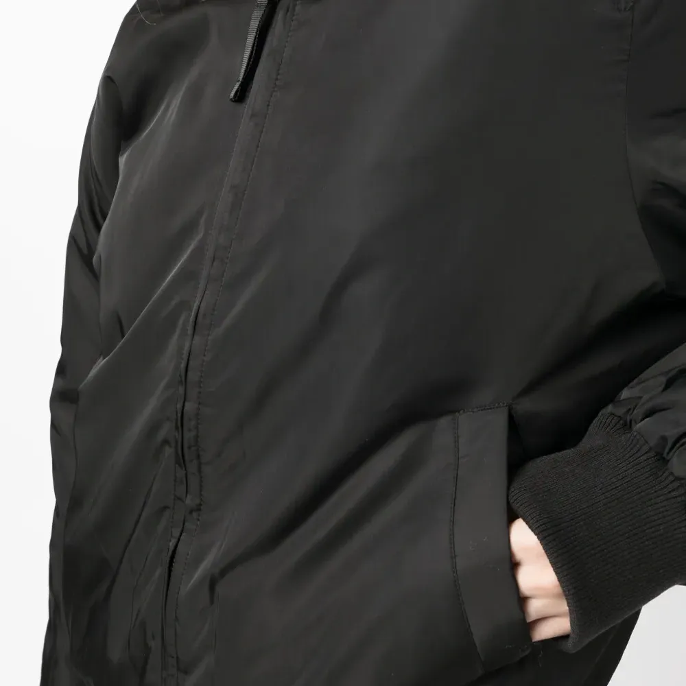 Бомбер на молнии