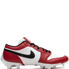 Футбольные бутсы Air Jordan 1 Low 'Chicago'