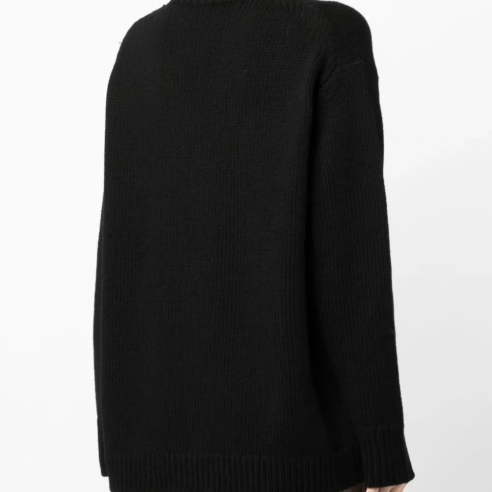 Свитер из смесовой шерсти с вышивкой