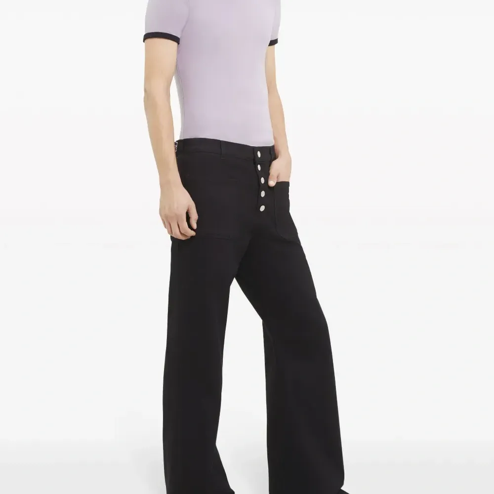 Футболка с логотипом