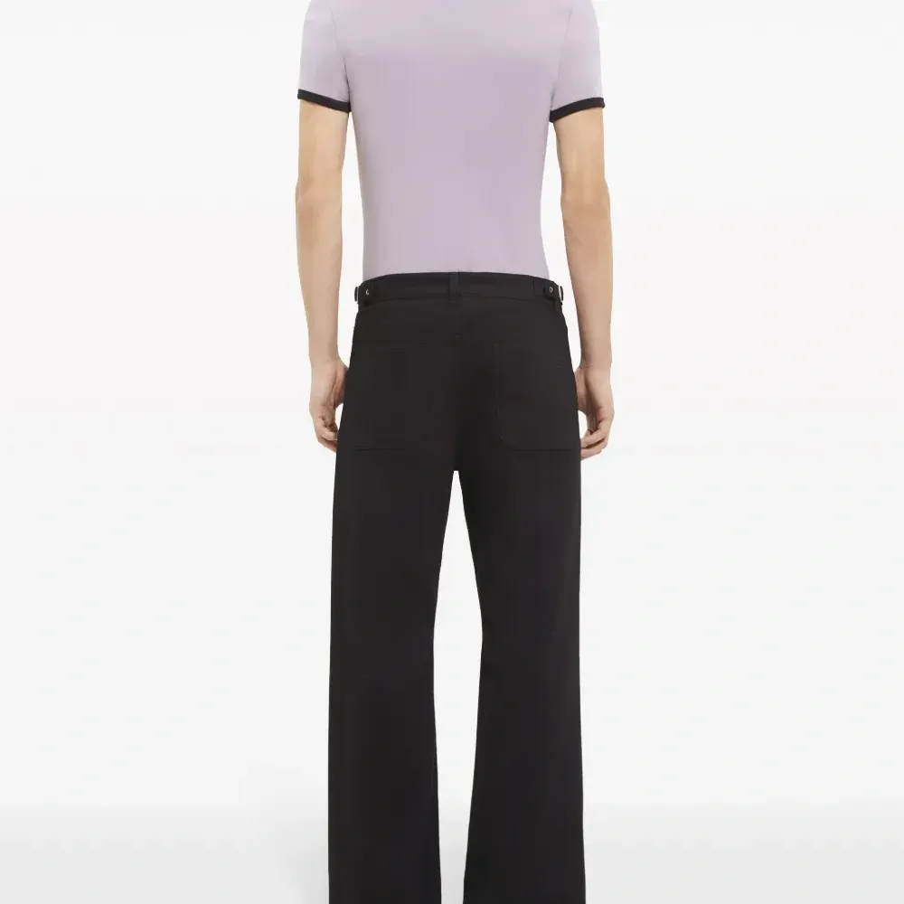 Футболка с логотипом