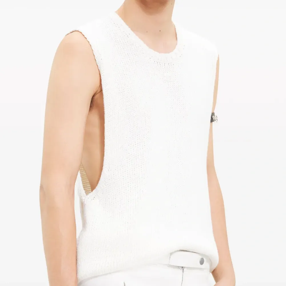 Трикотажный топ без рукавов