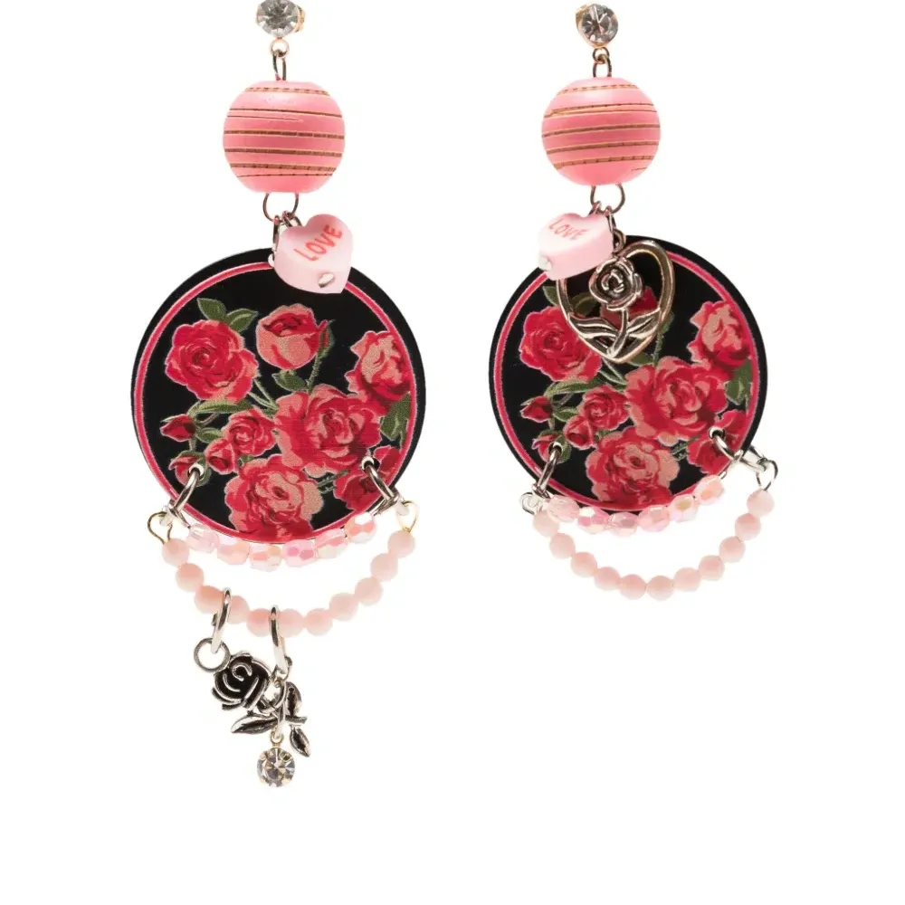 Серьги с искусственным жемчугом и цветочным принтом