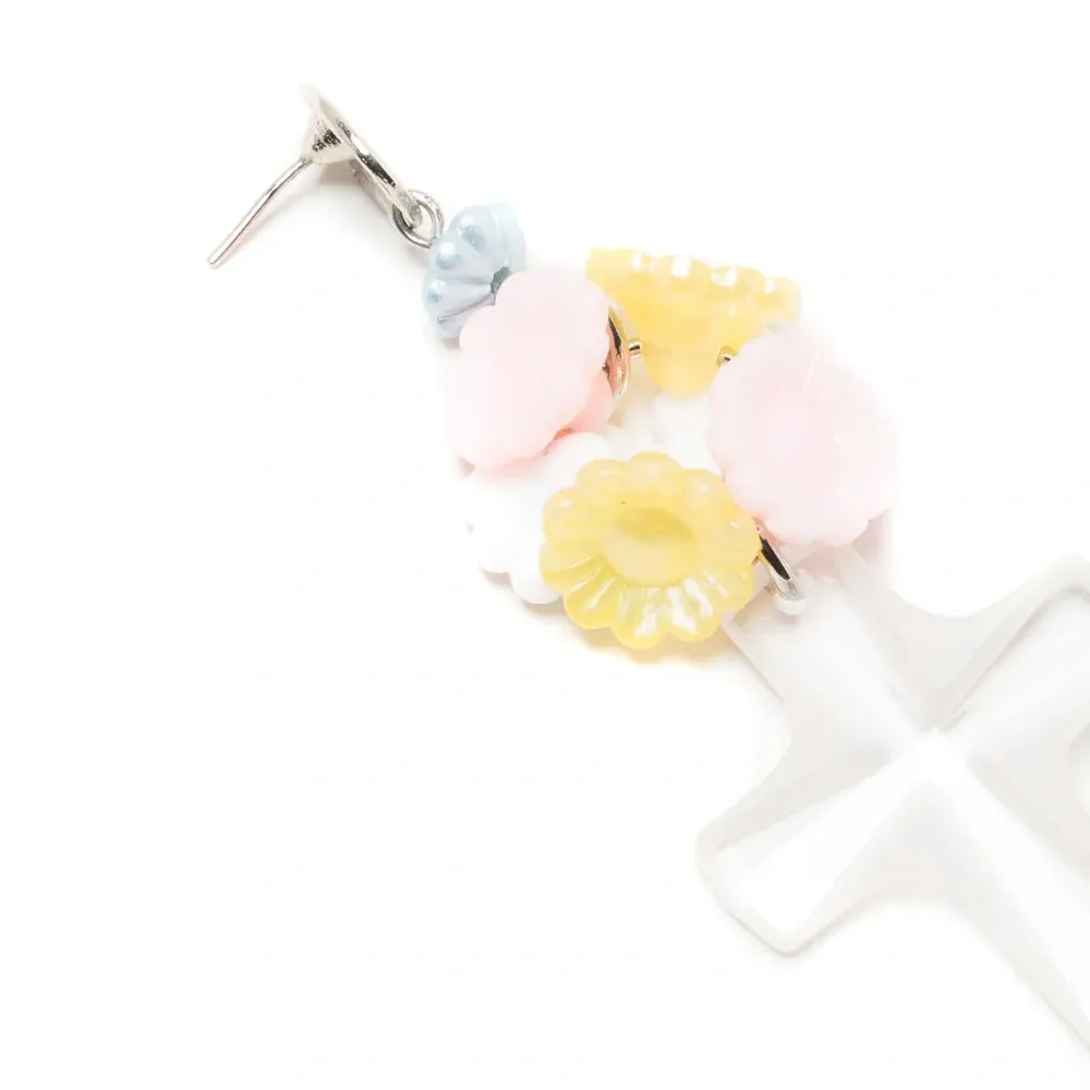 Серьга с подвеской в форме креста