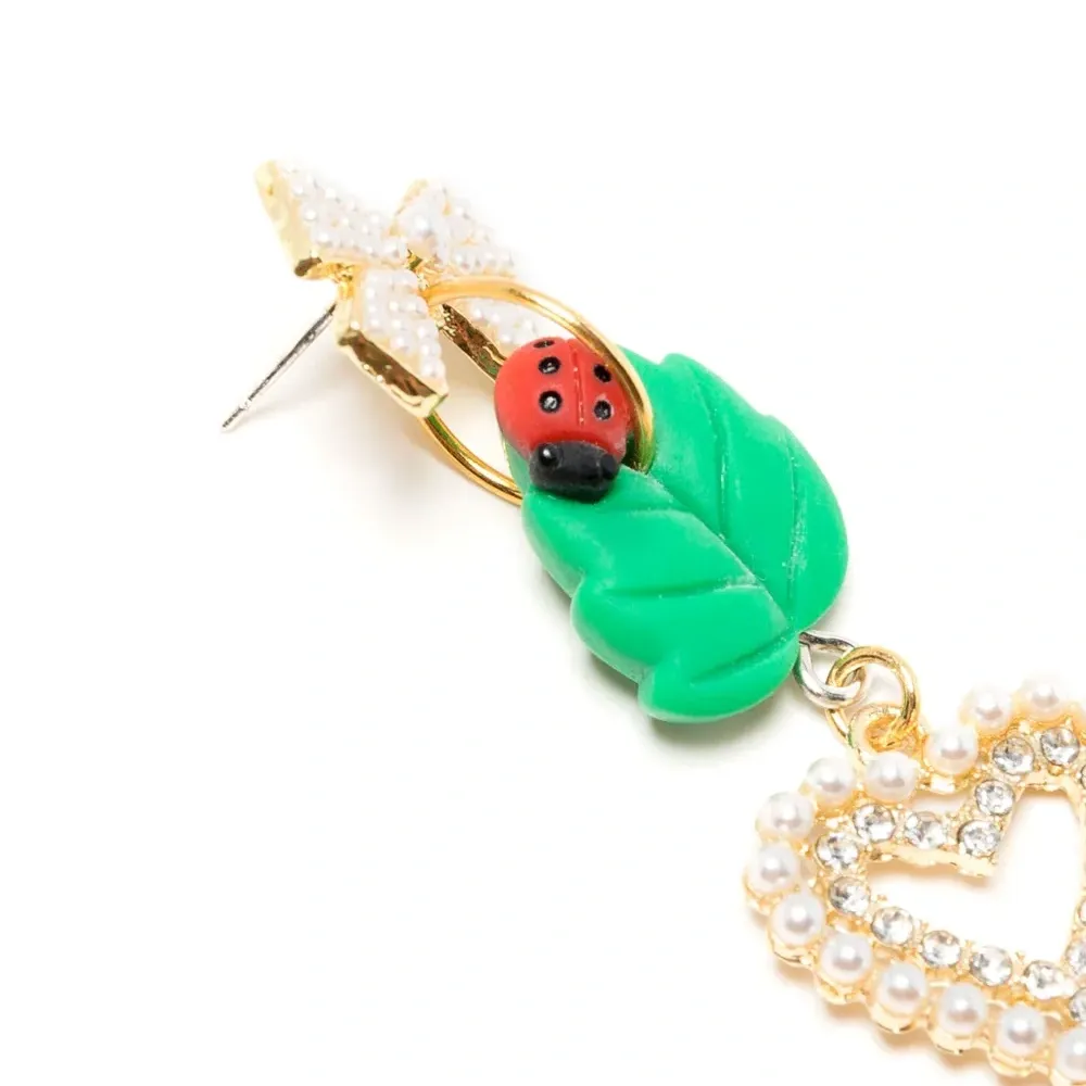 Непарные серьги с искусственным жемчугом