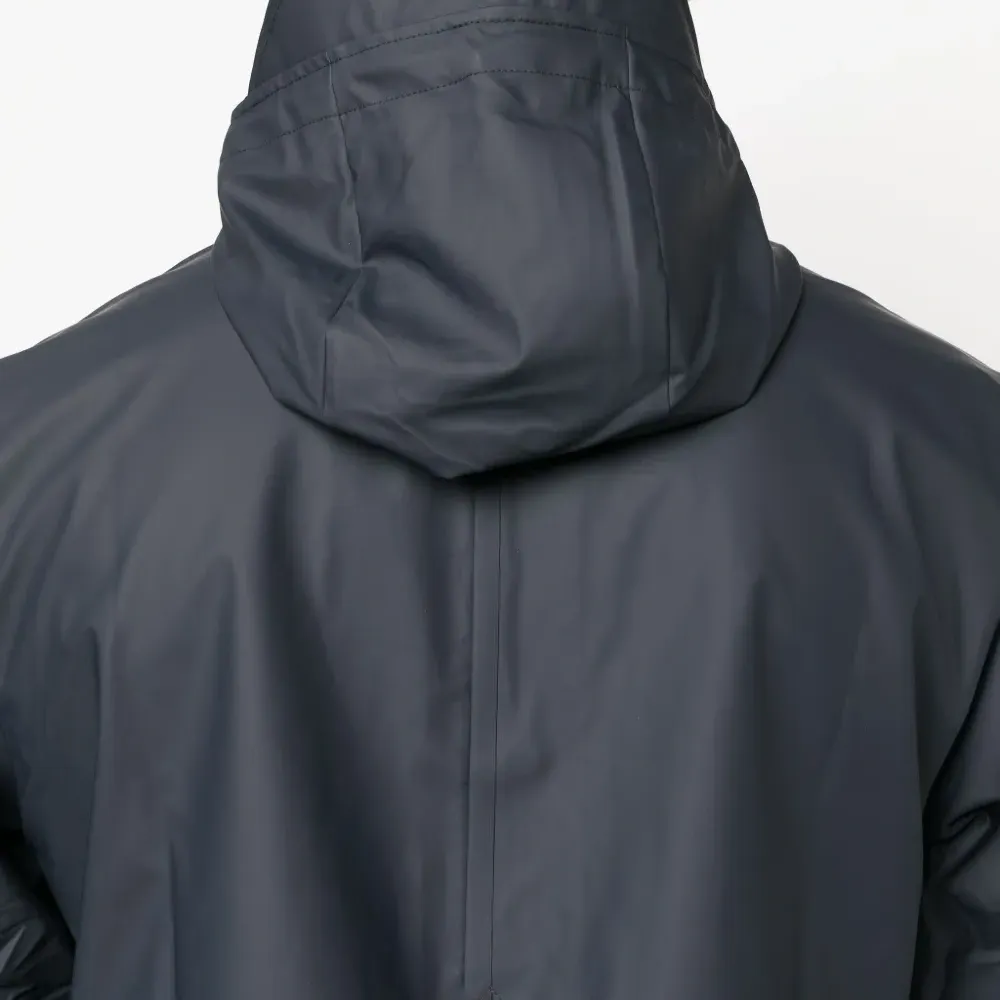 Непромокаемая куртка на молнии с капюшоном