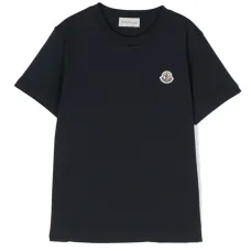 Футболка с нашивкой-логотипом