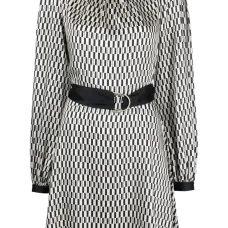 Платье с поясом и графичным принтом Платье с поясом и графичным принтом