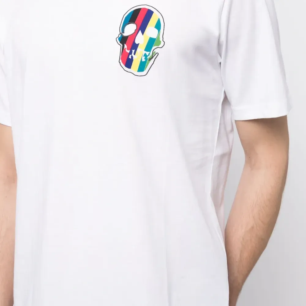 Футболка из органического хлопка с нашивкой Футболка из органического хлопка с нашивкой