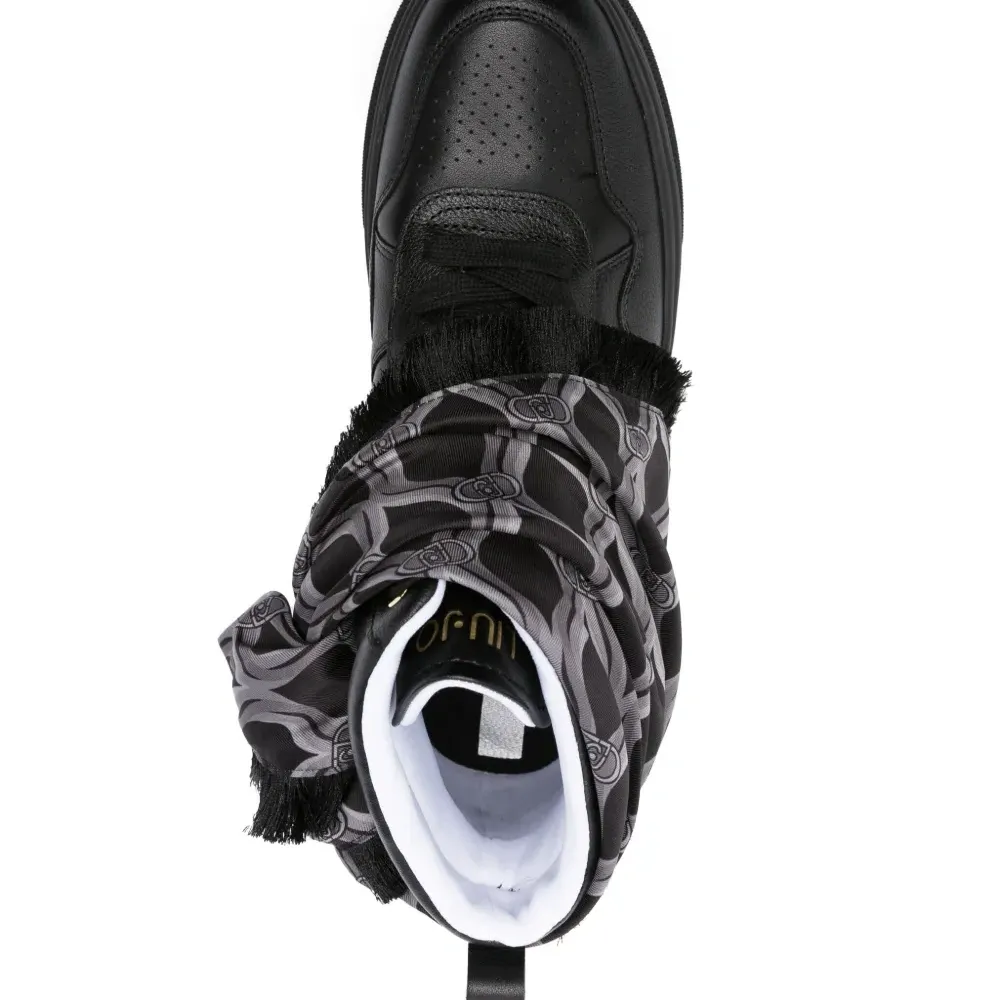 Кроссовки Selma