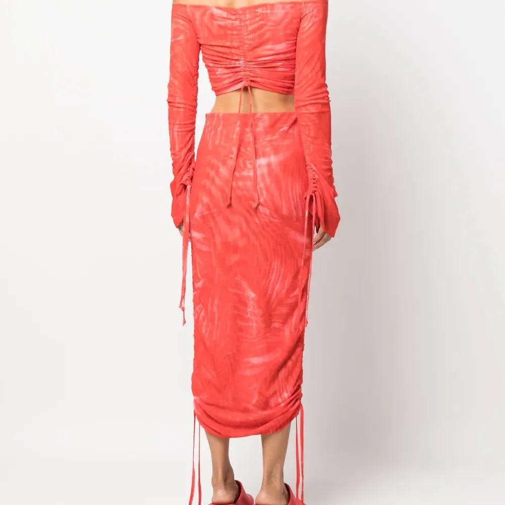 Плиссированный укороченный топ Плиссированный укороченный топ