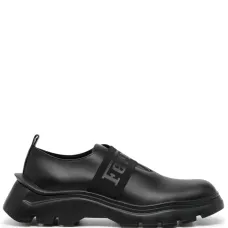 Кроссовки с логотипом