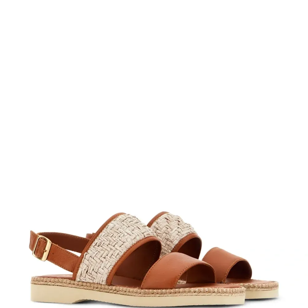 Плетеные сандалии H660