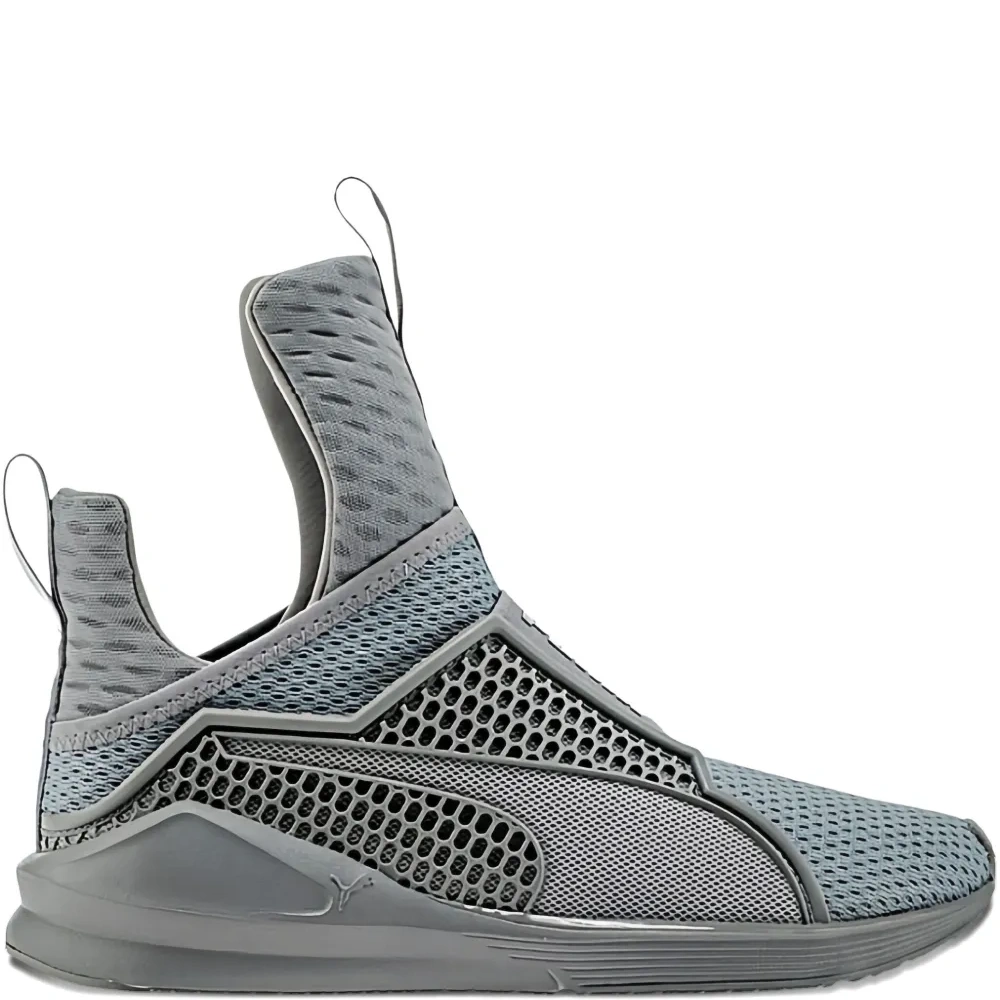 Высокие кроссовки из коллаборации с Fenty