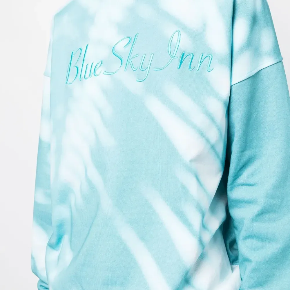 Толстовка с вышитым логотипом